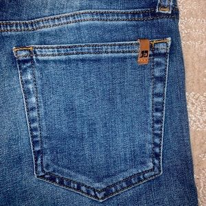 Joe’s Jeans: Boyfriend Cut